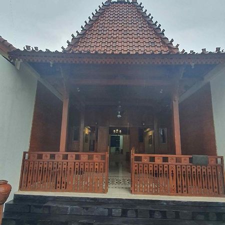 Joglo 21A Hotel Yogyakarta Luaran gambar